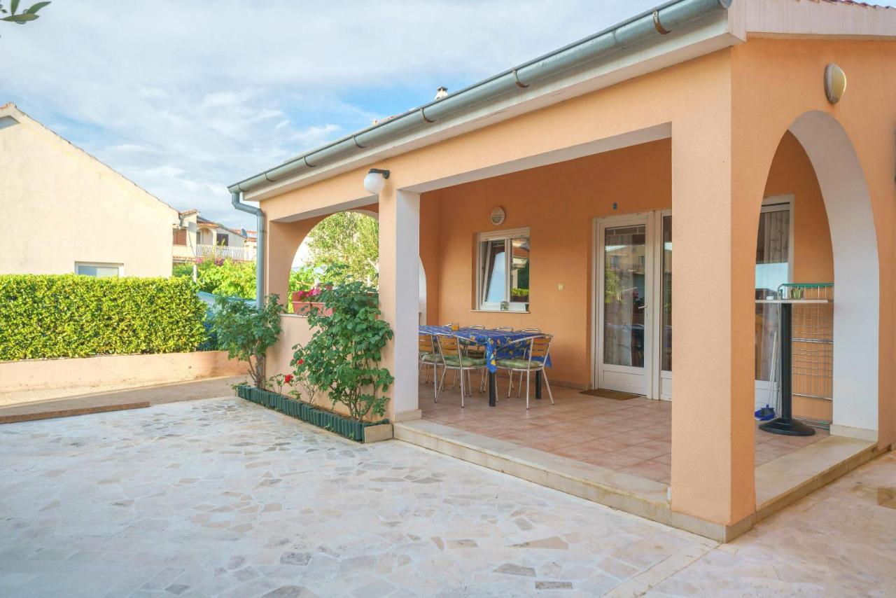 Apartmani Nedoklan Srima Extérieur photo