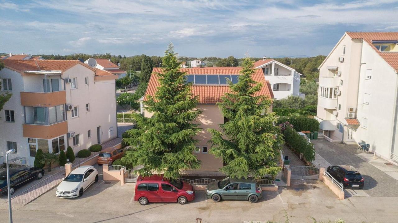 Apartmani Nedoklan Srima Extérieur photo