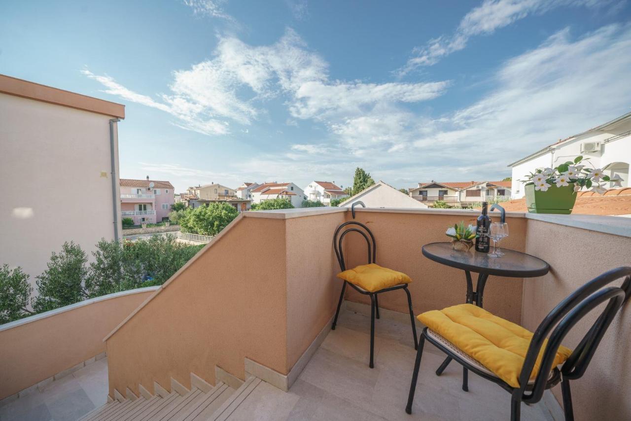 Apartmani Nedoklan Srima Extérieur photo
