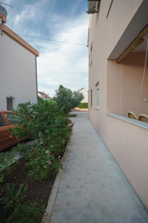 Apartmani Nedoklan Srima Extérieur photo