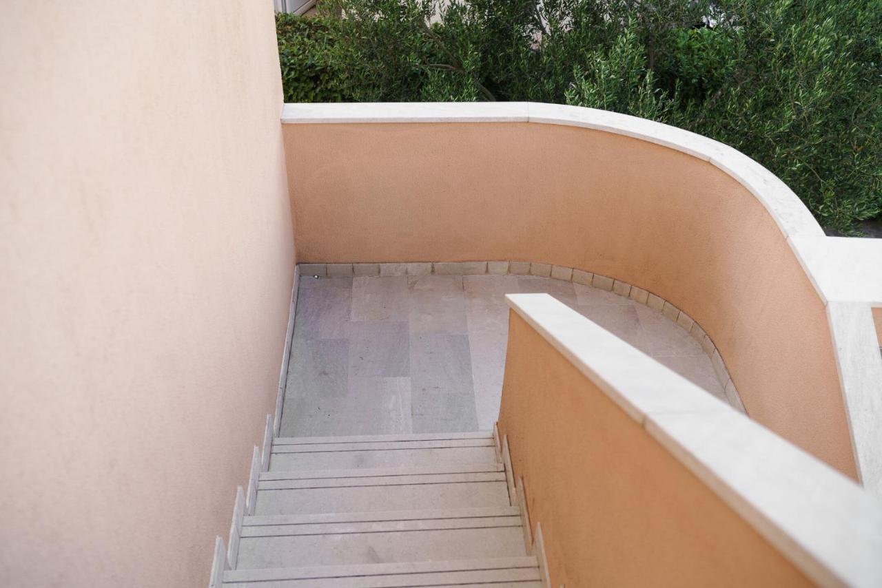 Apartmani Nedoklan Srima Extérieur photo