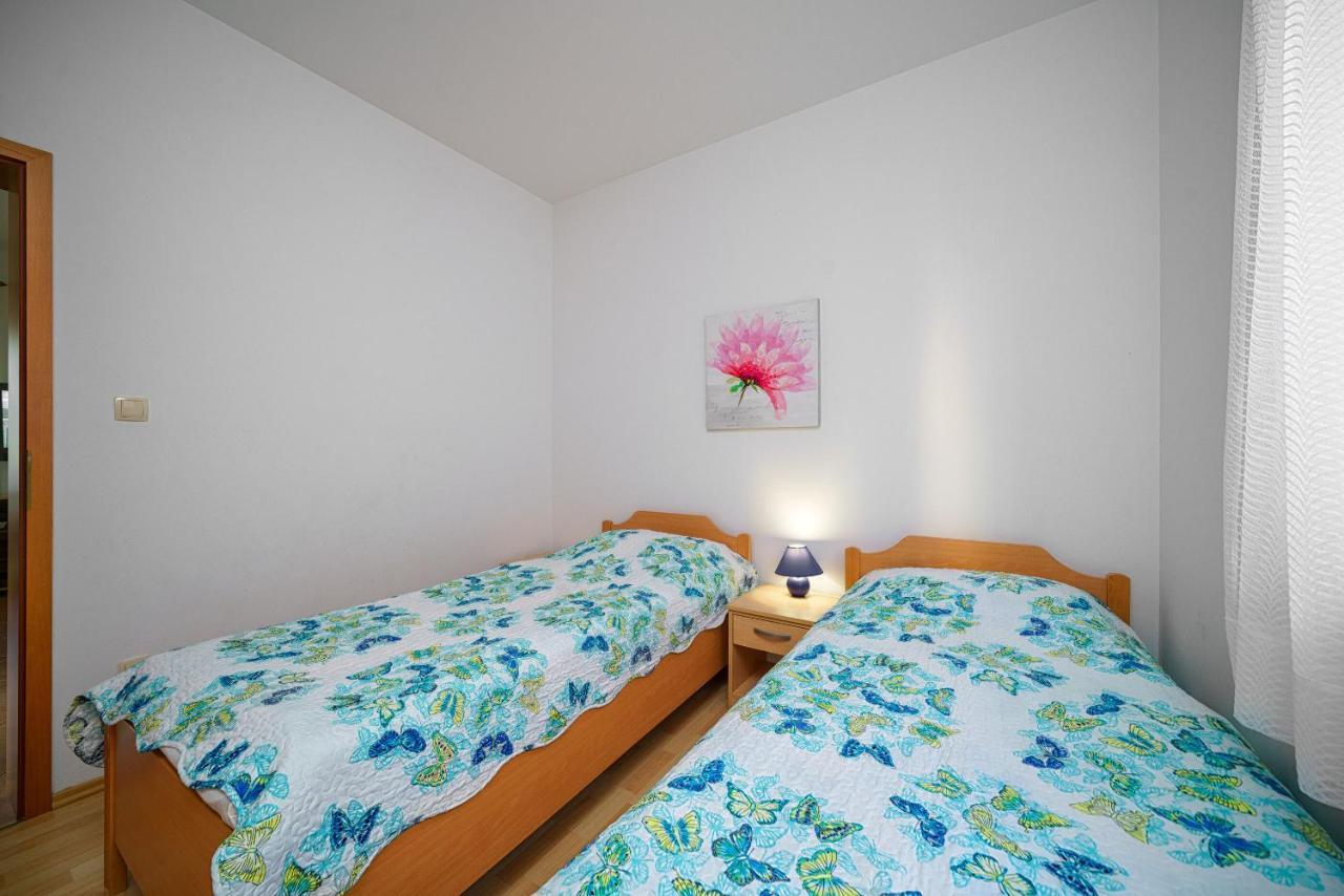 Apartmani Nedoklan Srima Extérieur photo