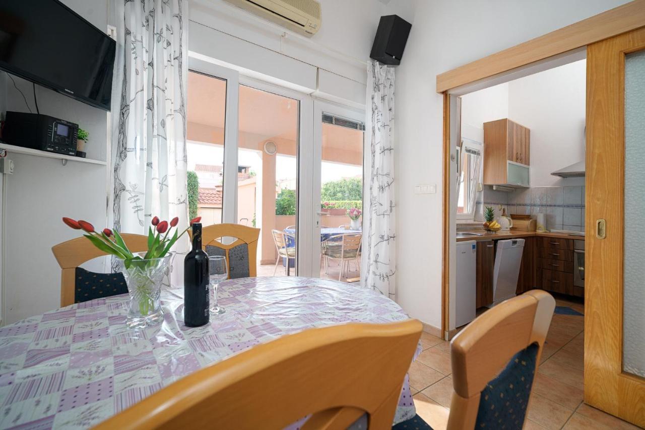 Apartmani Nedoklan Srima Extérieur photo